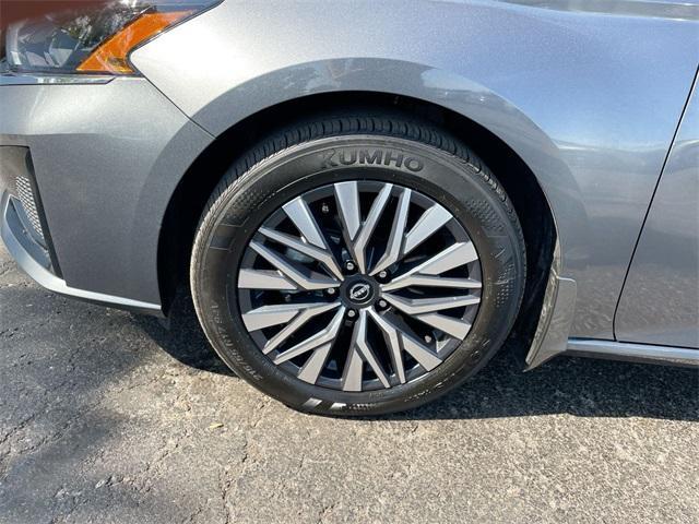 used 2024 Nissan Altima car, priced at $25,595