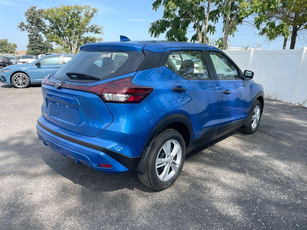 new 2025 Nissan Kicks Play car, priced at $21,647
