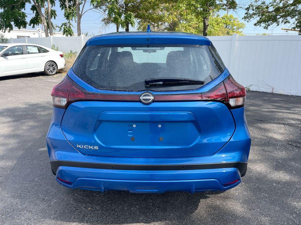 new 2025 Nissan Kicks Play car, priced at $21,647