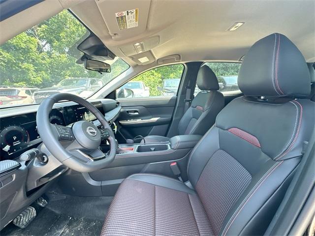 new 2025 Nissan Kicks car, priced at $26,884