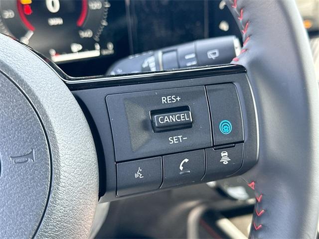 new 2025 Nissan Kicks car, priced at $27,334