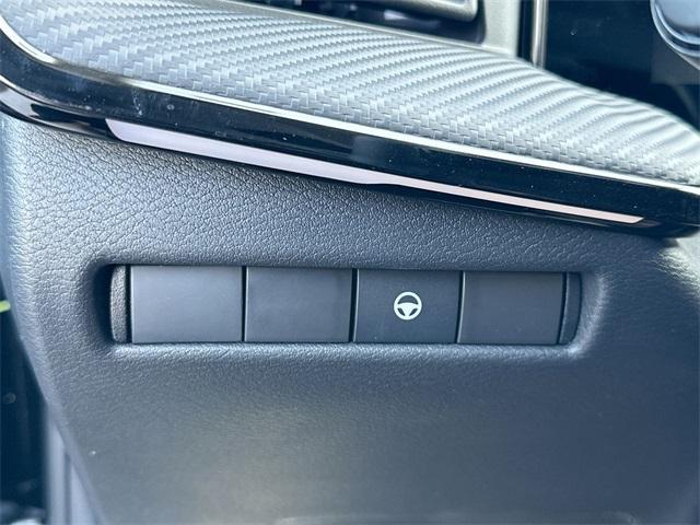 new 2025 Nissan Kicks car, priced at $27,334