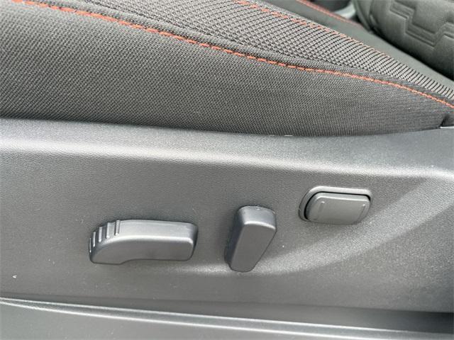 new 2025 Nissan Frontier car, priced at $41,533