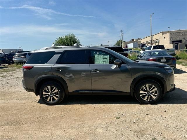 new 2025 Nissan Pathfinder car, priced at $40,104