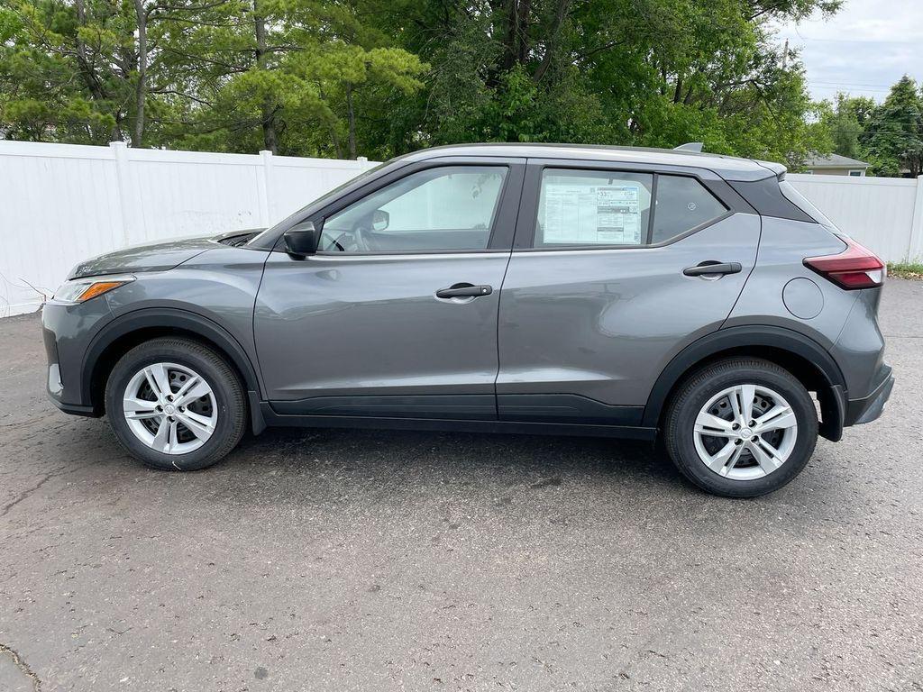 new 2025 Nissan Kicks Play car, priced at $21,479