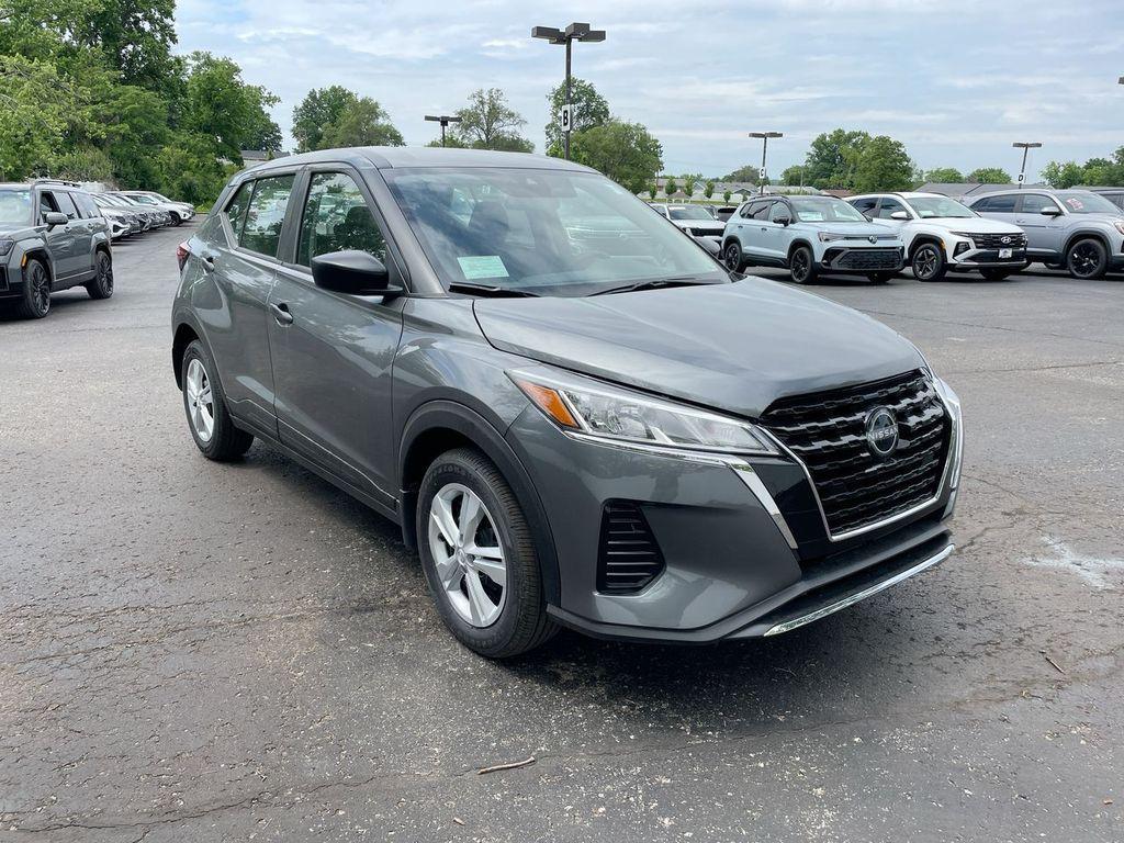 new 2025 Nissan Kicks Play car, priced at $21,479