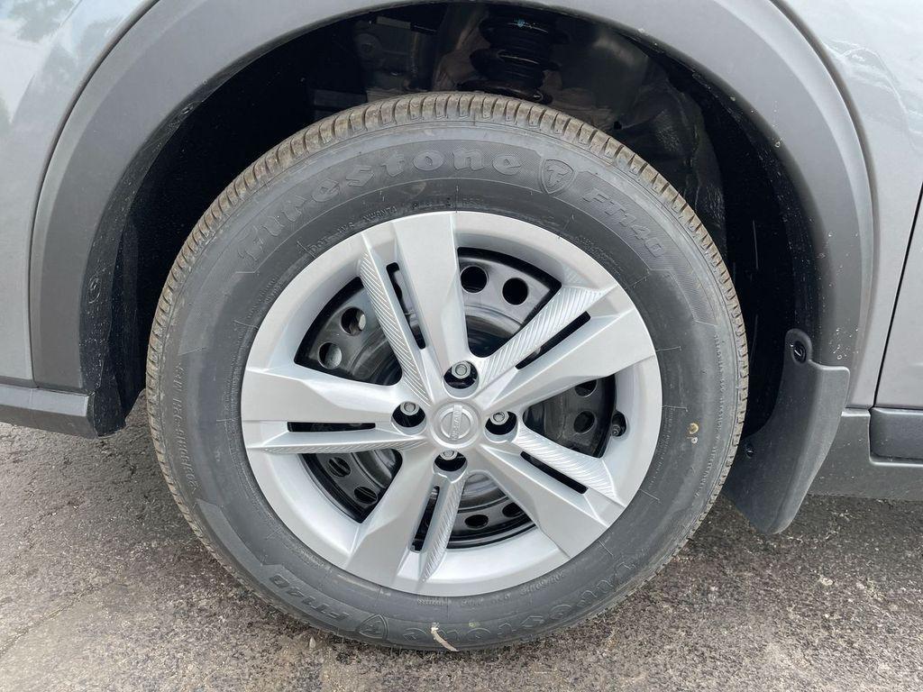 new 2025 Nissan Kicks Play car, priced at $21,479