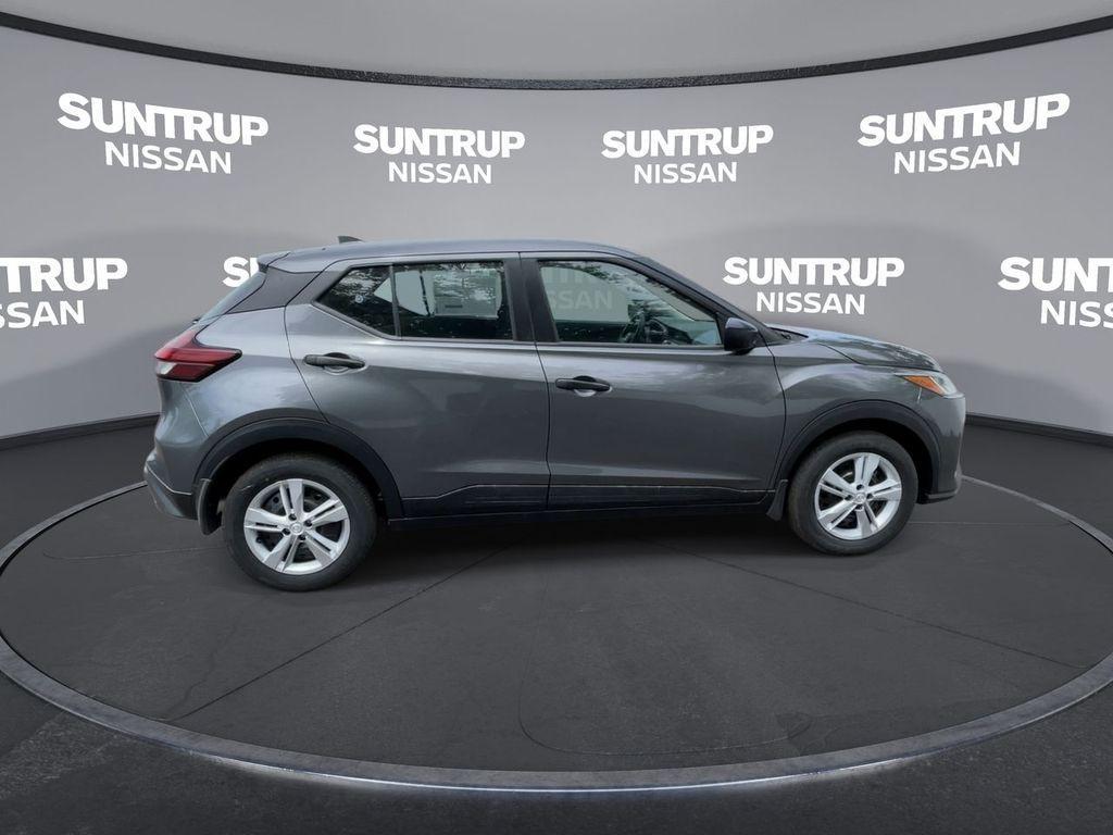 new 2025 Nissan Kicks Play car, priced at $21,479