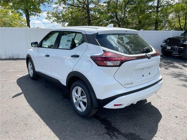 new 2025 Nissan Kicks Play car, priced at $21,947