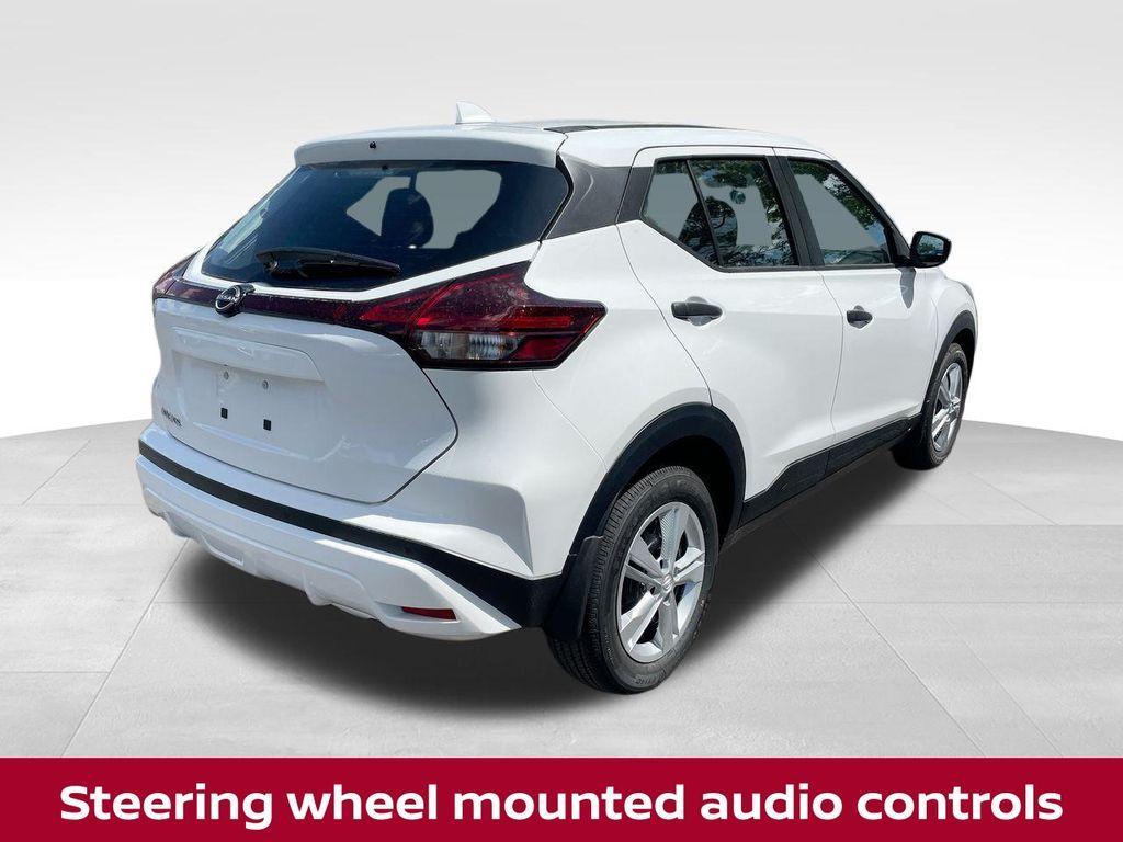 new 2025 Nissan Kicks Play car, priced at $21,647