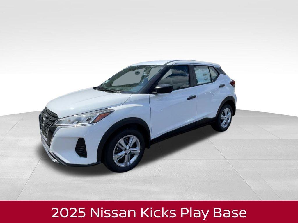 new 2025 Nissan Kicks Play car, priced at $21,647