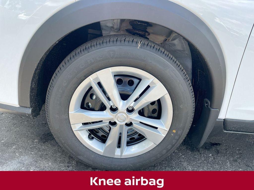 new 2025 Nissan Kicks Play car, priced at $21,647