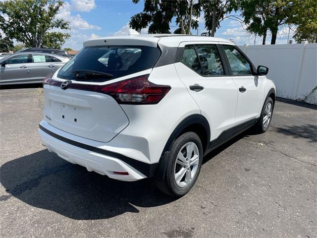 new 2025 Nissan Kicks Play car, priced at $21,947