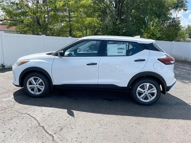 new 2025 Nissan Kicks Play car, priced at $21,947