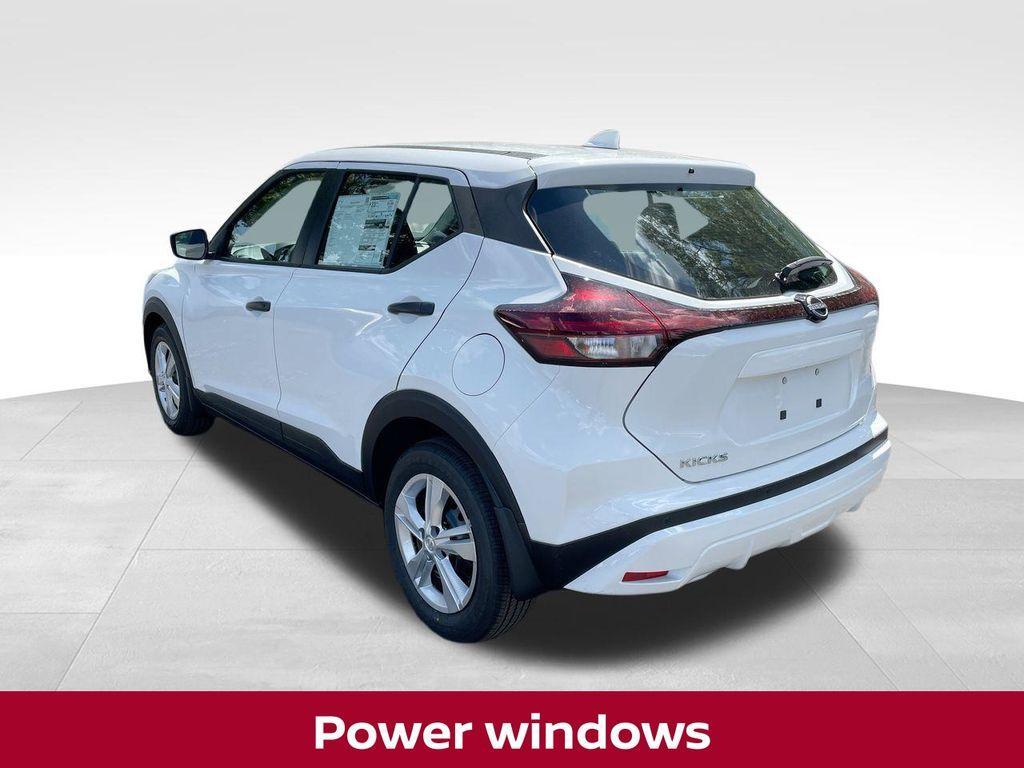 new 2025 Nissan Kicks Play car, priced at $21,647