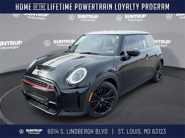 used 2022 MINI Hardtop car, priced at $22,985