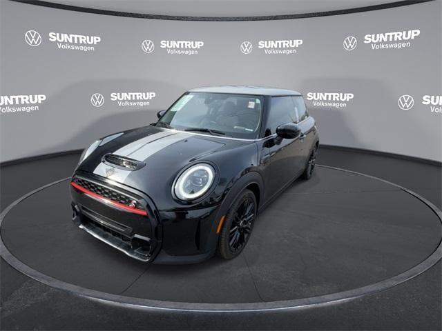 used 2022 MINI Hardtop car, priced at $22,985