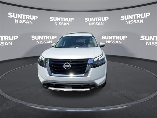 new 2025 Nissan Pathfinder car, priced at $41,223