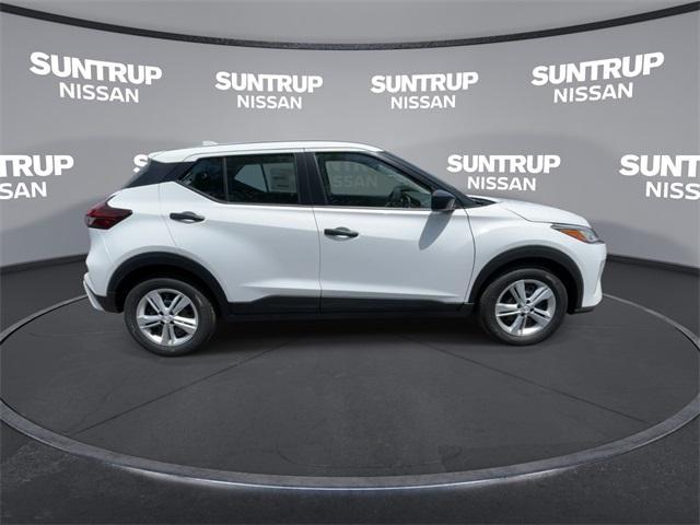 new 2025 Nissan Kicks Play car, priced at $23,275