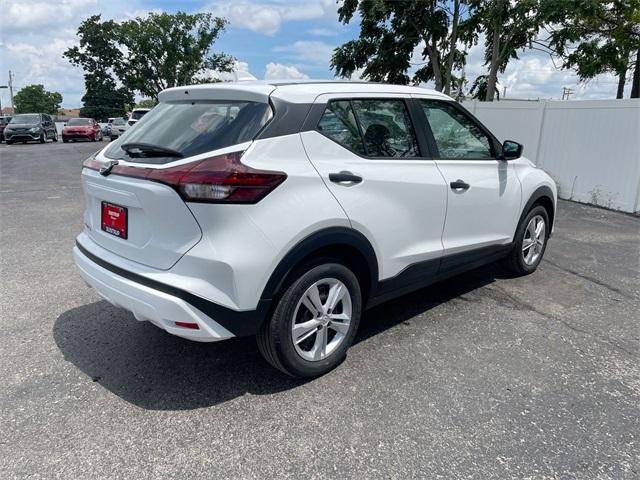 new 2025 Nissan Kicks Play car, priced at $23,275