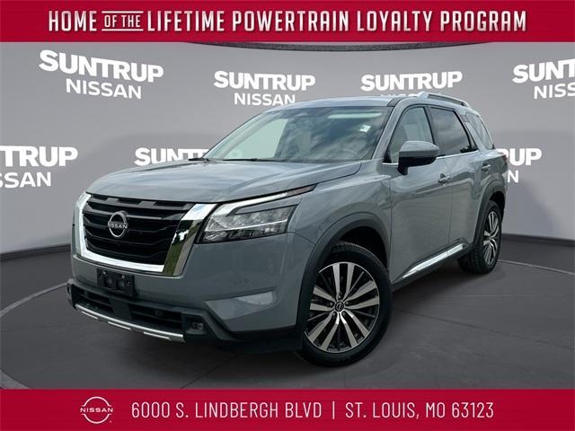 used 2022 Nissan Pathfinder car, priced at $33,995