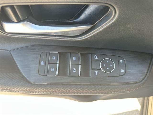 new 2025 Nissan Kicks car, priced at $26,884