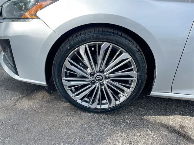 used 2023 Nissan Altima car, priced at $22,815