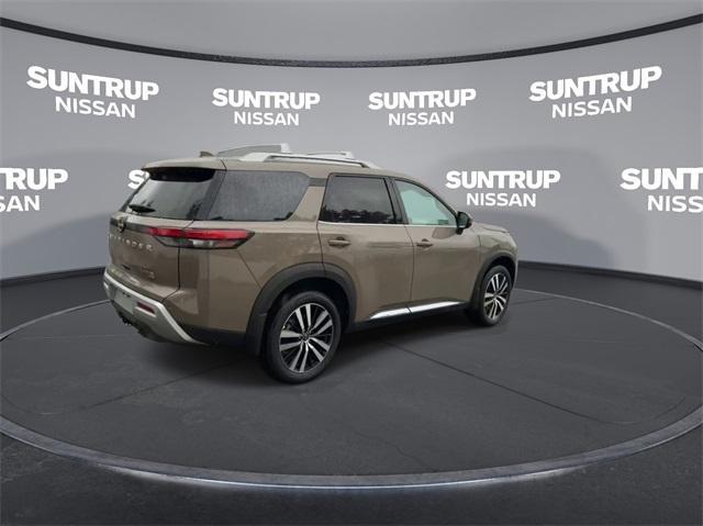 new 2024 Nissan Pathfinder car, priced at $48,373