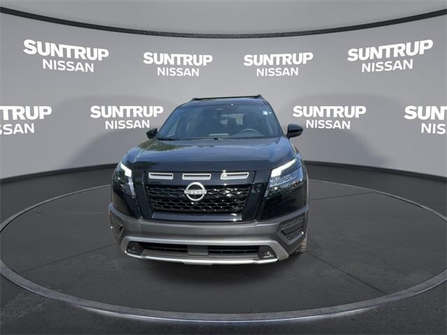 new 2025 Nissan Pathfinder car, priced at $40,473