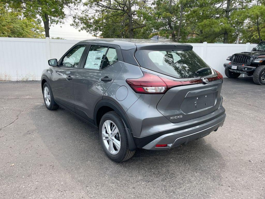 new 2025 Nissan Kicks Play car, priced at $21,647