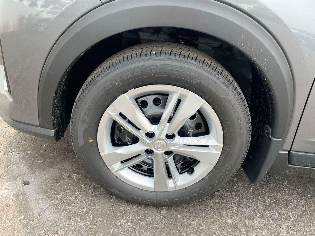 new 2025 Nissan Kicks Play car, priced at $21,647