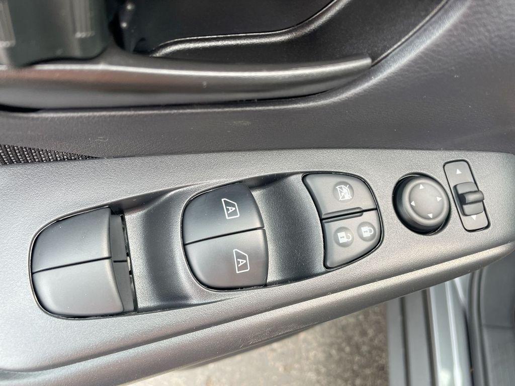 new 2025 Nissan Kicks Play car, priced at $21,647