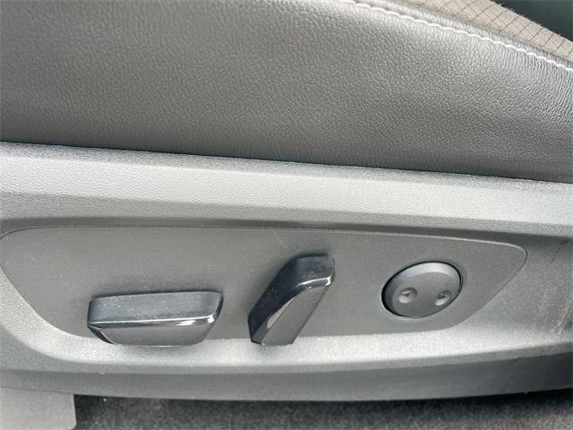 used 2022 Nissan Pathfinder car, priced at $28,025