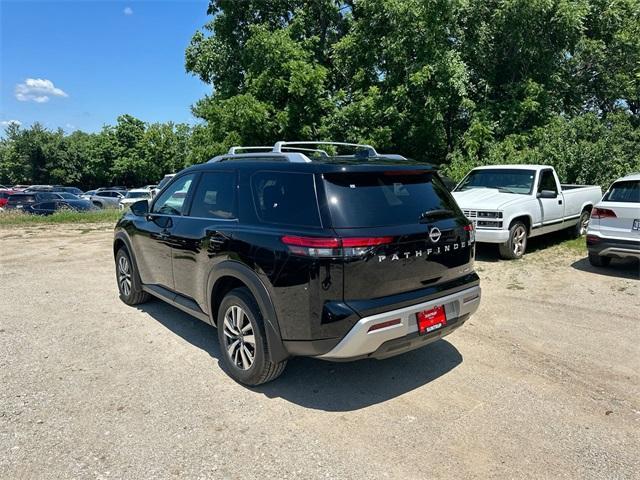 new 2025 Nissan Pathfinder car, priced at $40,817