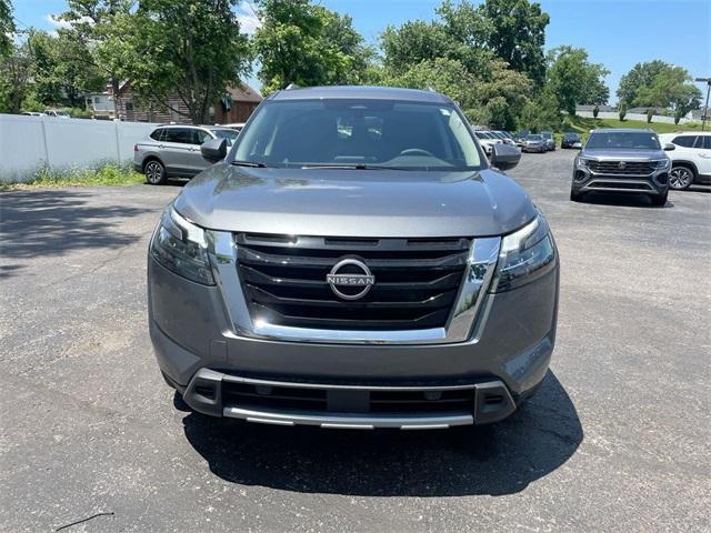new 2025 Nissan Pathfinder car, priced at $40,449