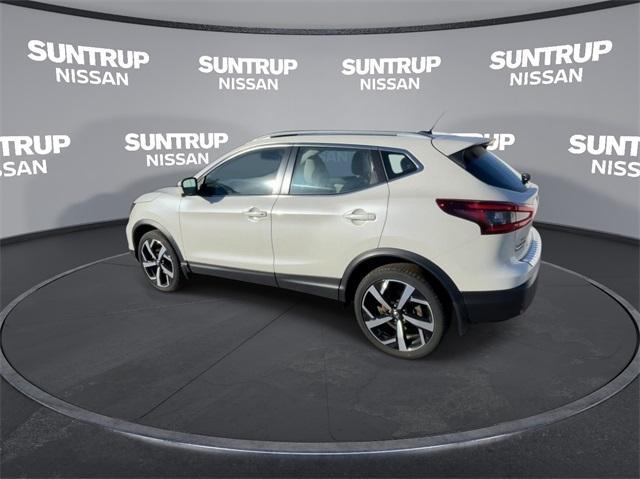 used 2022 Nissan Rogue Sport car, priced at $25,647