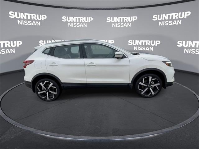 used 2022 Nissan Rogue Sport car, priced at $26,745