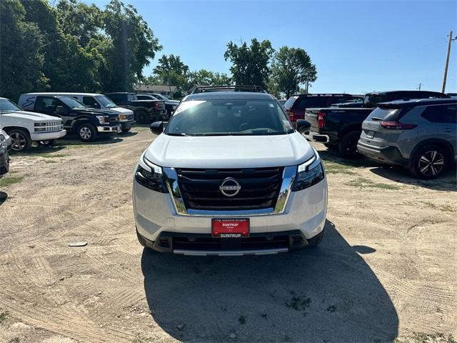 new 2025 Nissan Pathfinder car, priced at $48,368