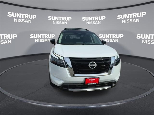 new 2025 Nissan Pathfinder car, priced at $47,768