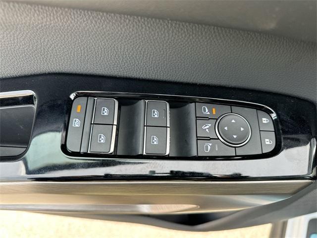 new 2025 Nissan Pathfinder car, priced at $47,768
