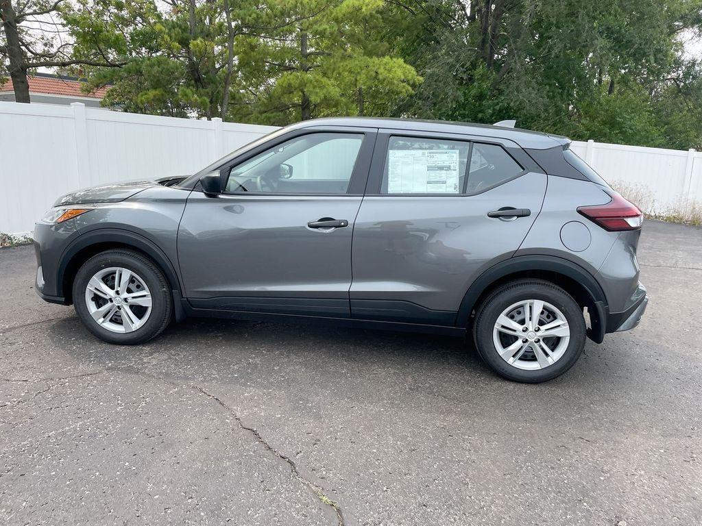 new 2025 Nissan Kicks Play car, priced at $21,647