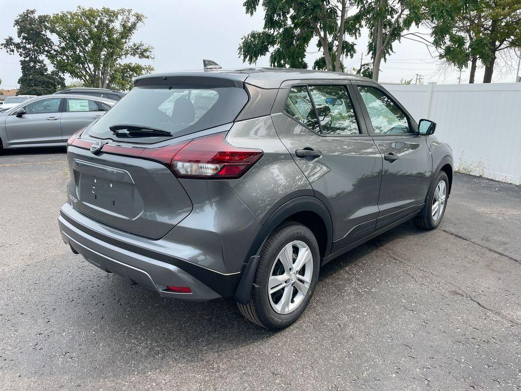 new 2025 Nissan Kicks Play car, priced at $21,647