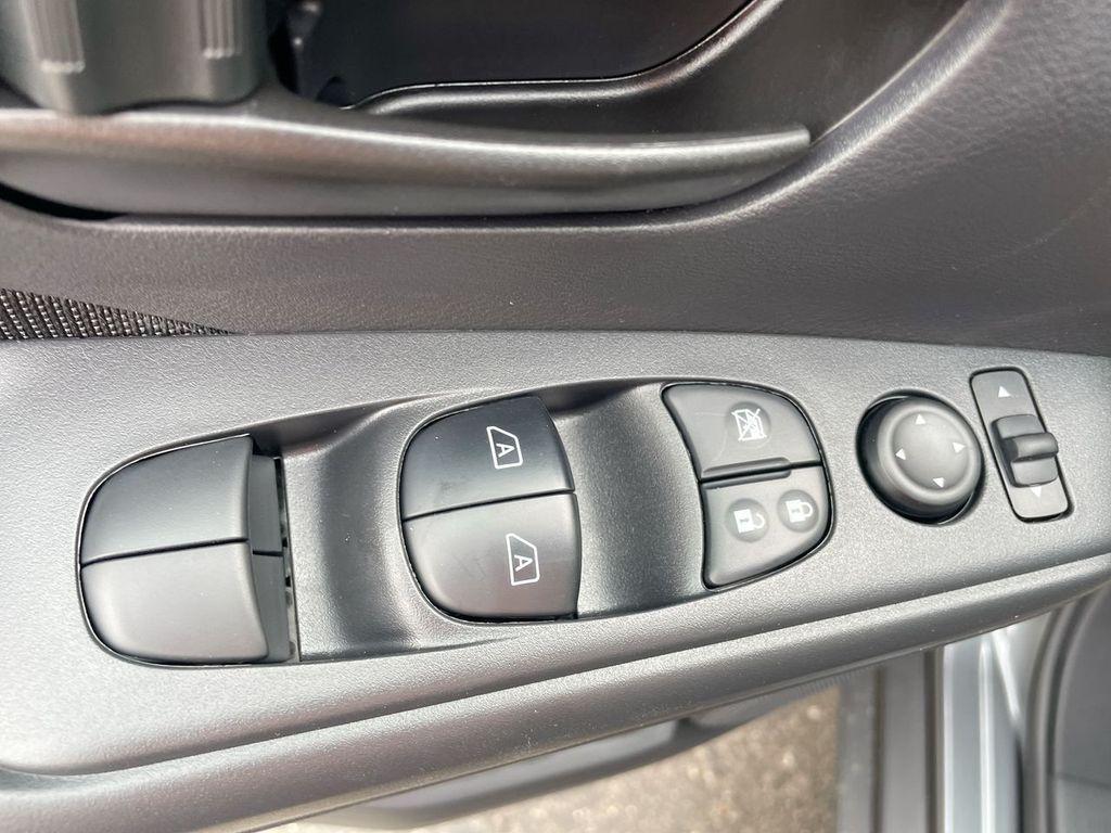 new 2025 Nissan Kicks Play car, priced at $21,647