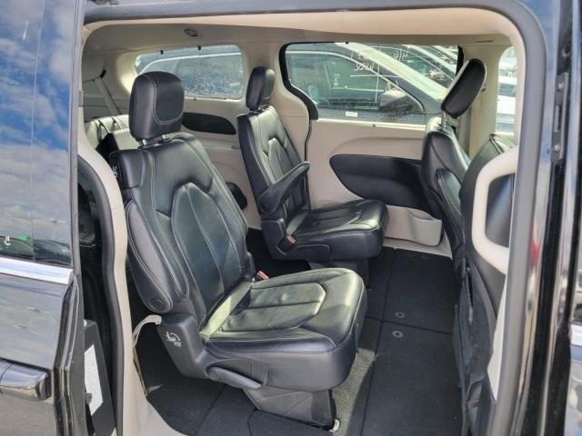 used 2022 Chrysler Pacifica car, priced at $26,545
