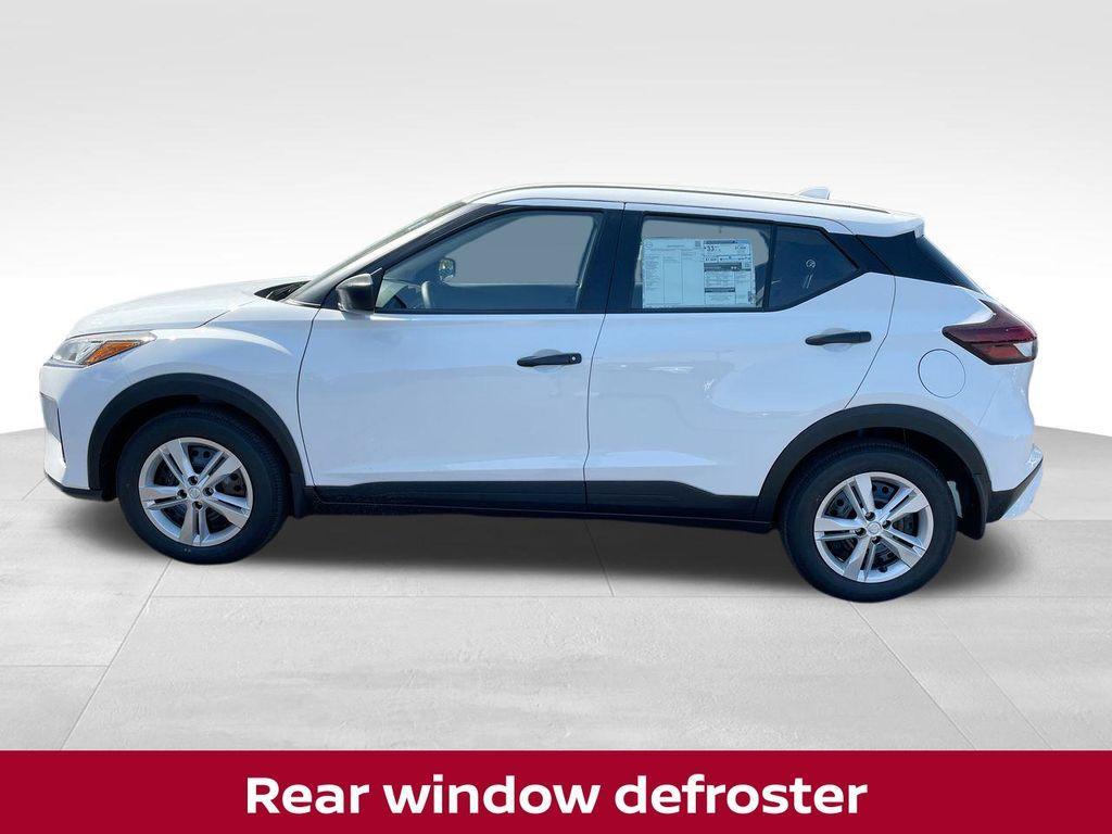 new 2025 Nissan Kicks Play car, priced at $21,647