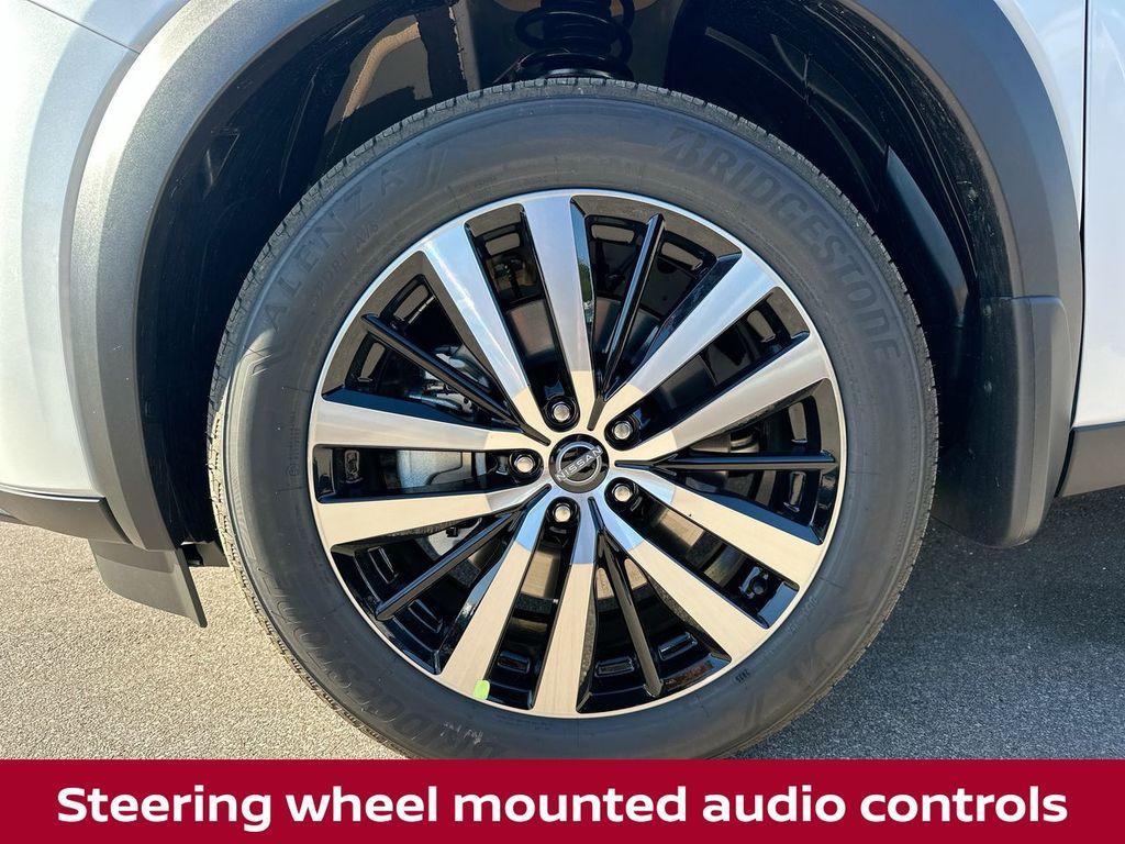 new 2025 Nissan Pathfinder car, priced at $43,174