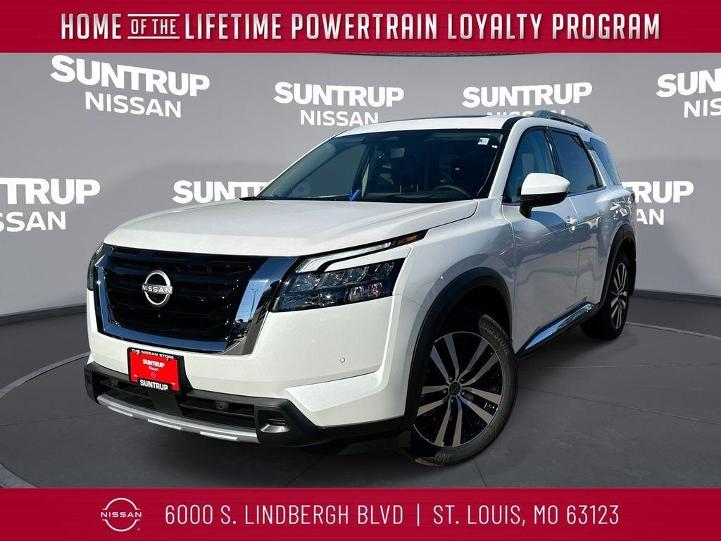 new 2025 Nissan Pathfinder car, priced at $45,174