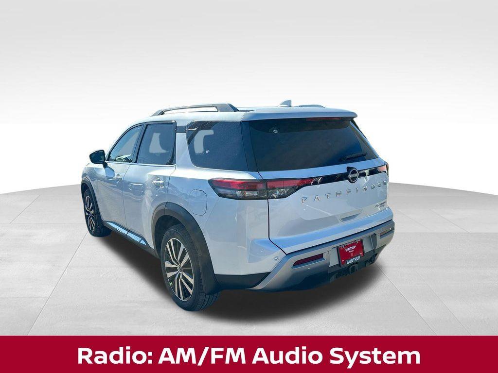 new 2025 Nissan Pathfinder car, priced at $43,174