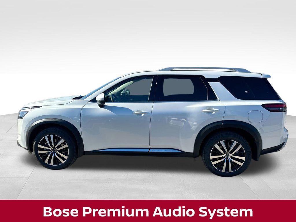 new 2025 Nissan Pathfinder car, priced at $43,174