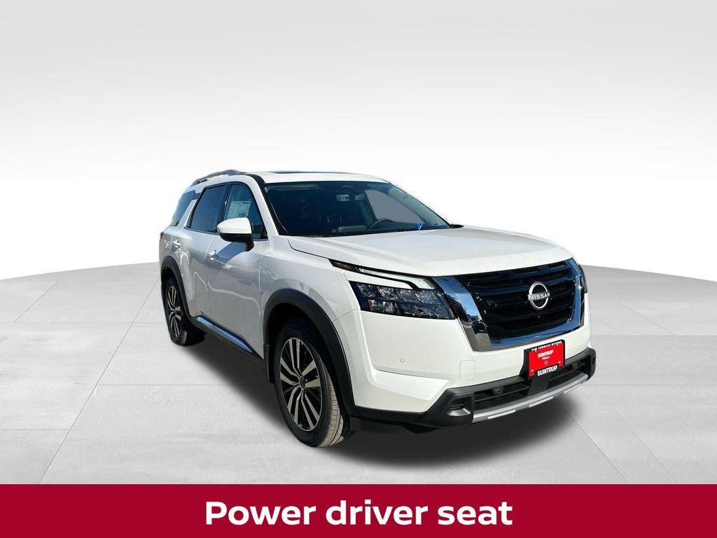new 2025 Nissan Pathfinder car, priced at $43,174